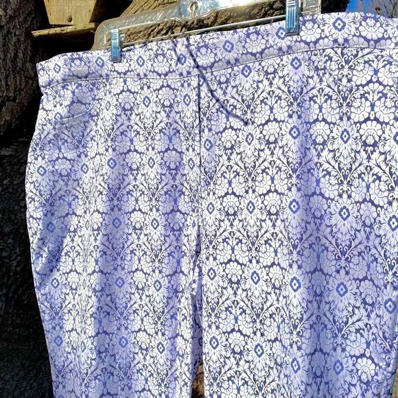 8TH & MADISON ANKLE LENGTH PANTS 22 NWT - Picture 11 of 16